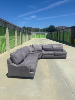 🩶 Large Comfortable Gray Sectional
