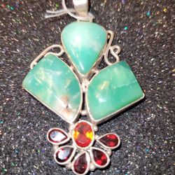 New 925 Silver S Australian Chrysoprase Garnets Pendant