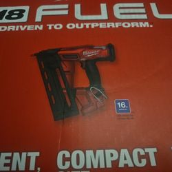Milwaukee 16 Gaugeangled Finish Nailer