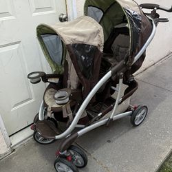 GRACO DOUBLE STROLLER 