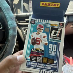 Free Football Trading Cards PICK UP ONLY!