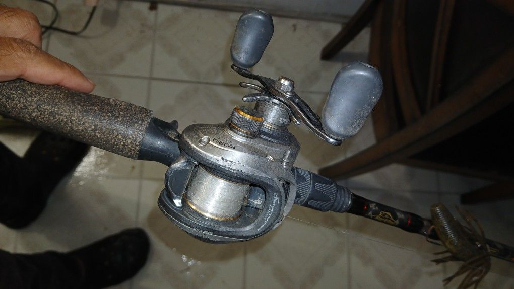 PRO QUALIFIER 2. D B S BAITCASTER AND BERKLEY ROD