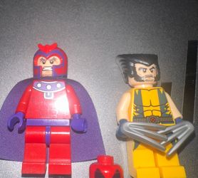 Lego Marvel Set 6866 Magneto and Wolverine Minifigures