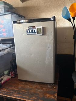 Emerson Mini Fridge