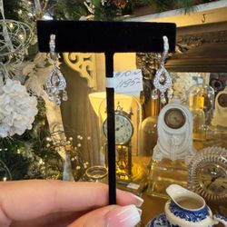 14K Gold Earrings With Natural Diamonds 