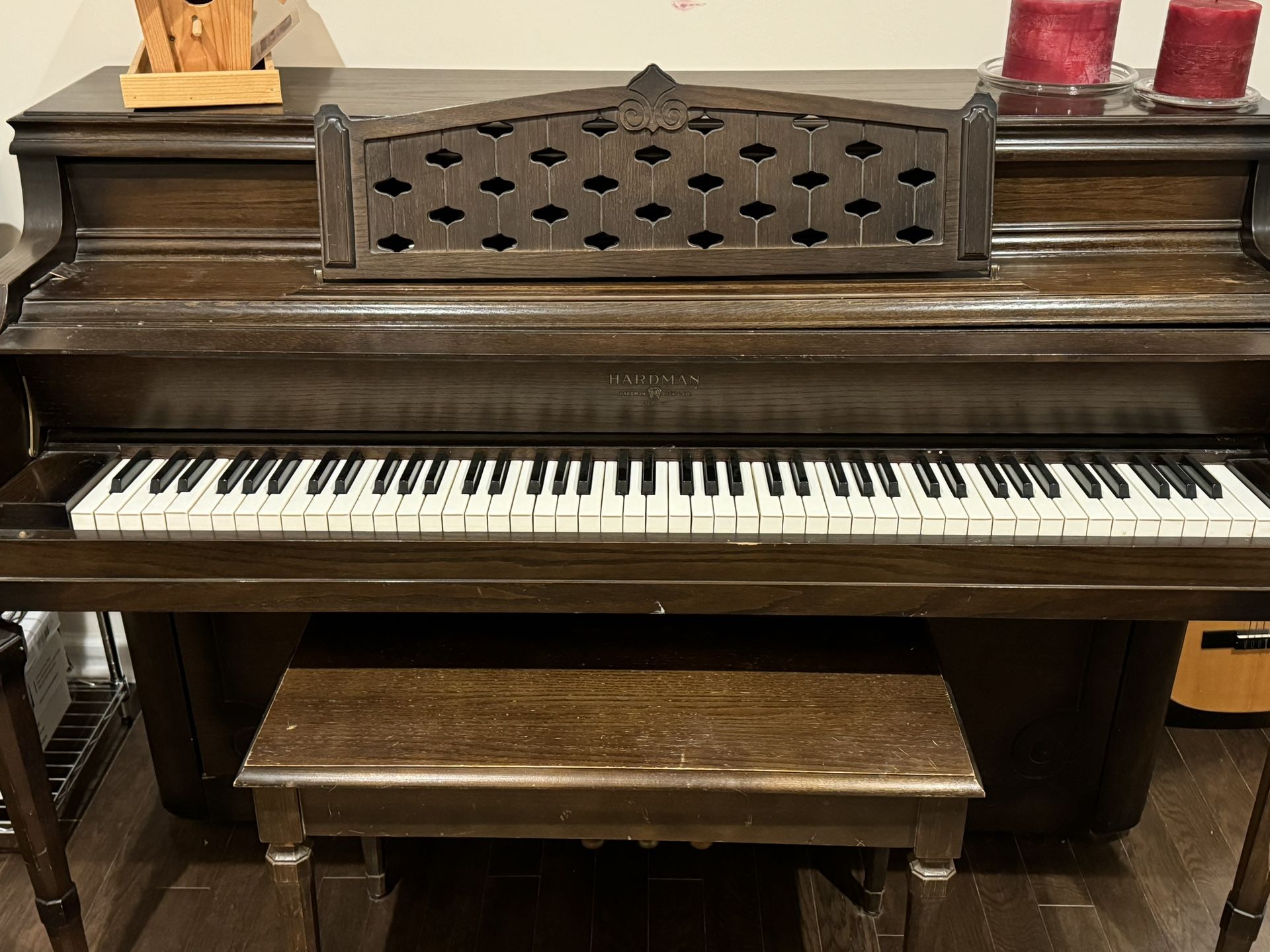 Hardman Piano