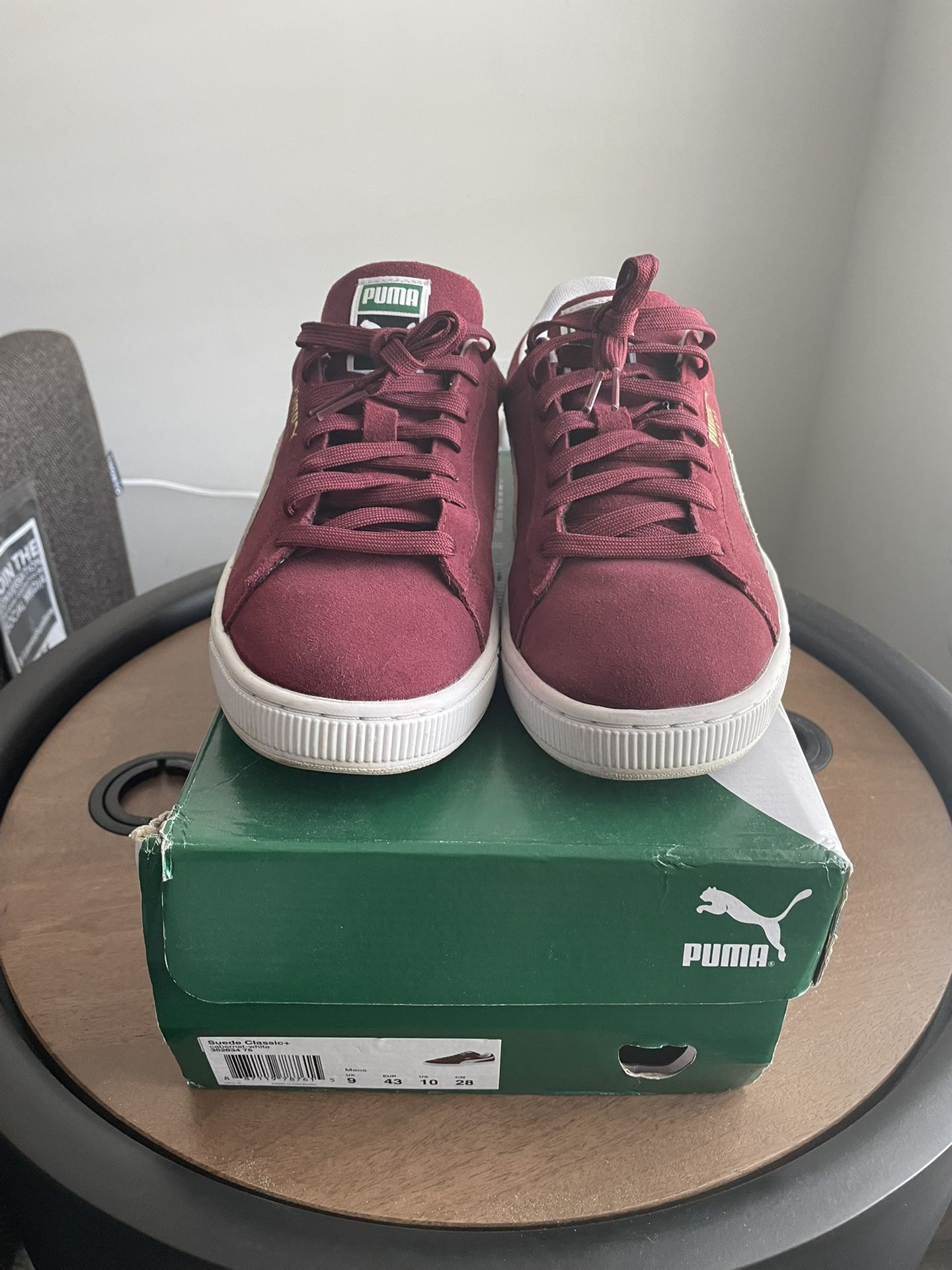 Puma Suede (Worn) size 9 - $40
