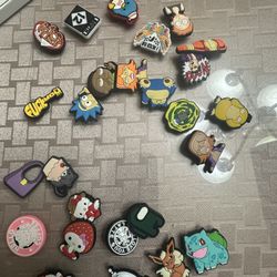 Crocs Charms 26 Total