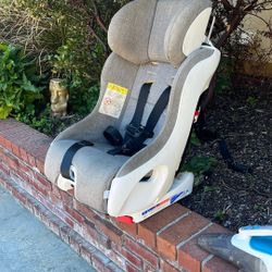Clek Foonf Toddler Car Seat 