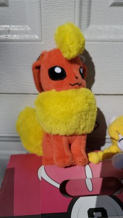 Flareon 8in plushie