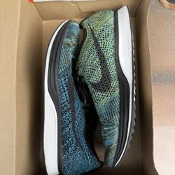 Nike Flyknit Racer Blue/GreenYellow