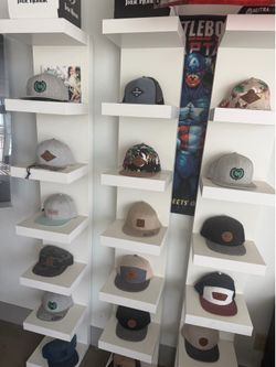 Accessories stand / hats , jewelry