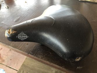 Huffy cruiser bike seat $5