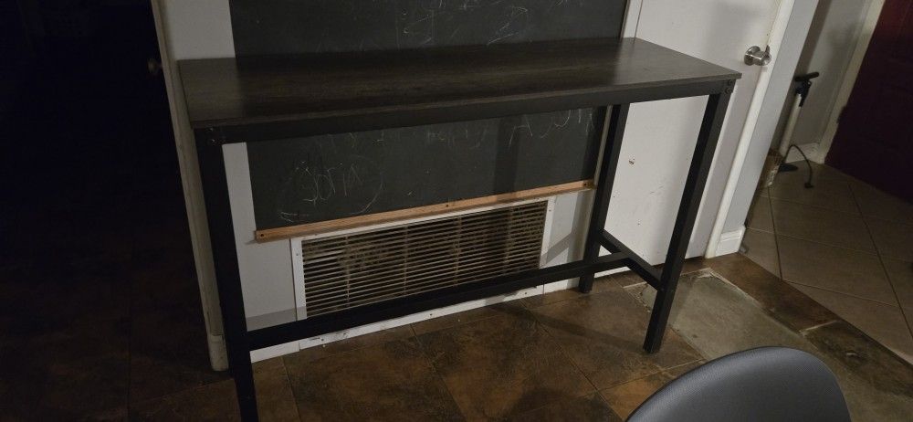 High Bar Table