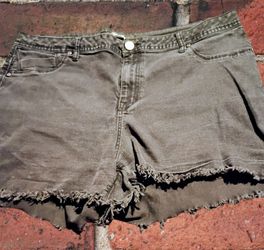 Women's jean shorts black by "Adriano Goldschmied" (AG) Denim Size 22