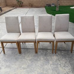 Set of 4 chairs