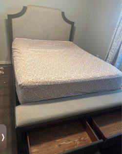 Queen size been set and dresser
