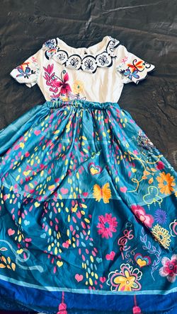 Halloween costumes ( Disney)