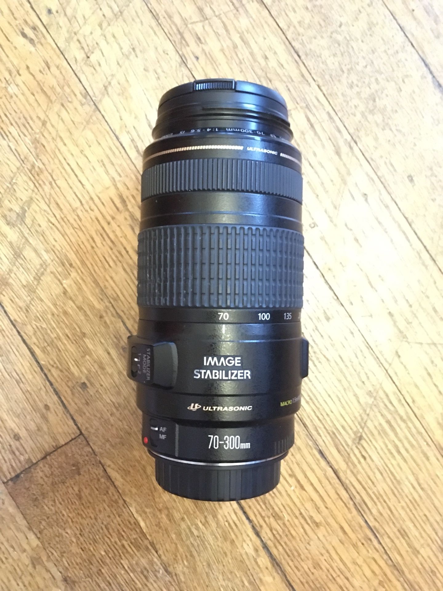 Canon EF 70-300mm f/4-5.6 IS Lens