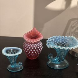 vintage Fenton Blue Opalescent Hobnail Cornucopia