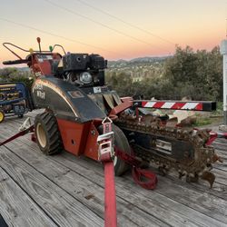 2004 Ditch Witch Trencher