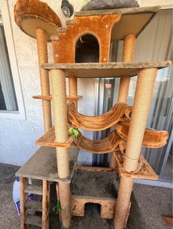 Cat Tree Multilevel Brown 6ft Tall, 4ft Wide