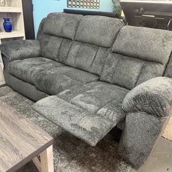 🛋️ ASHLEY RECLINING SOFA — ON SALE $659! 