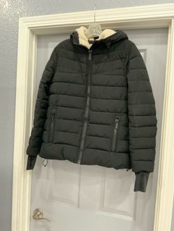 Michael Kors black quilted puffer jacket in women’s size Medium
