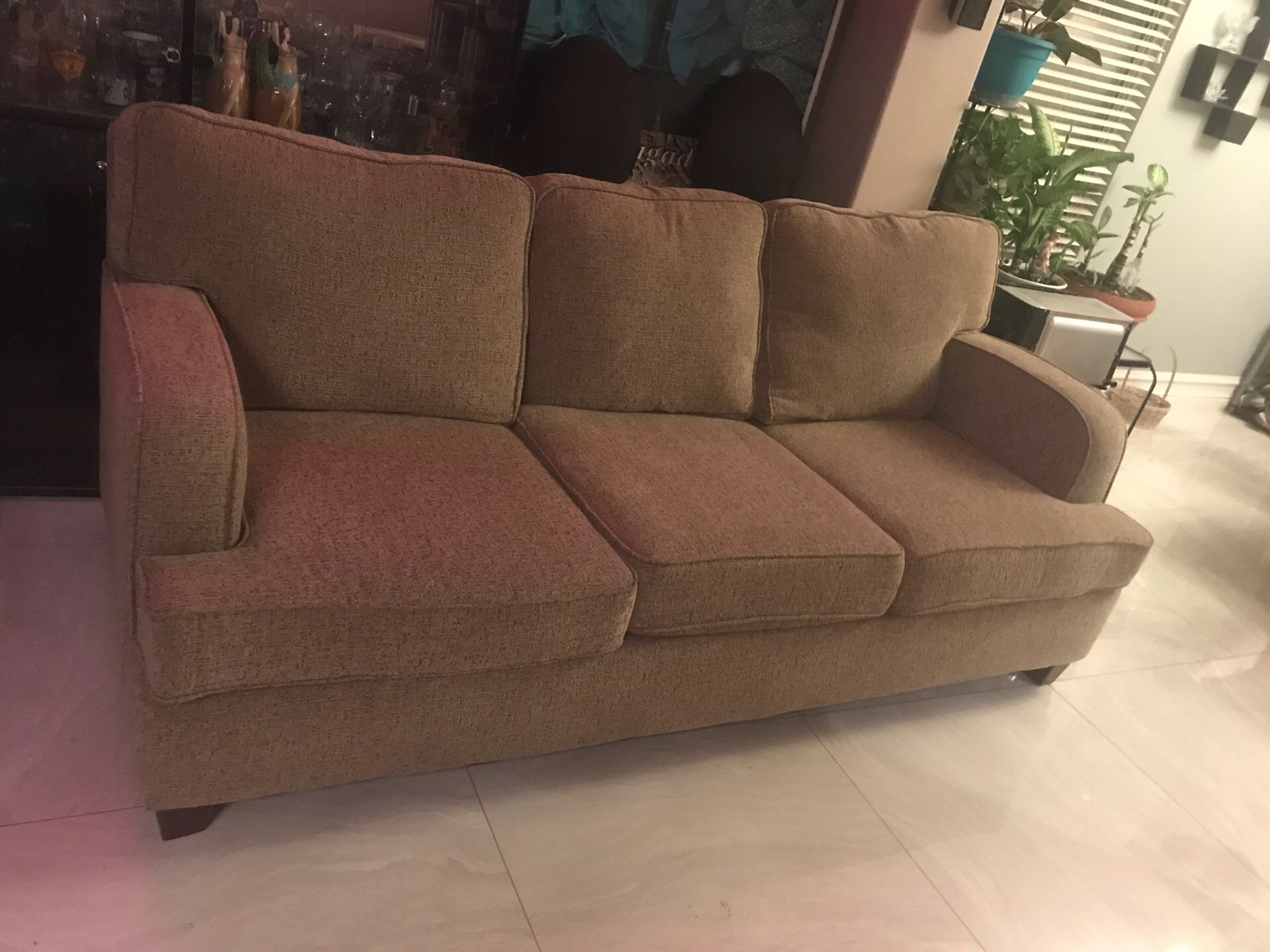 Couch (sofa)