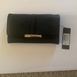 New Tahari Wallet 