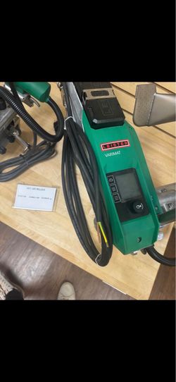 Tpo flat roof machine Leister varimat