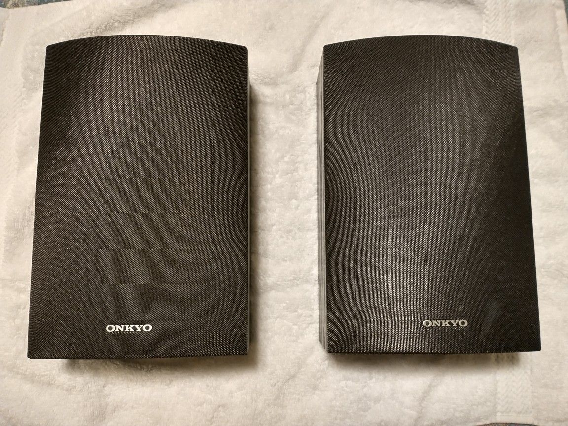 Pair Of ONKYO SKM-530S Surround Sound Speakers 