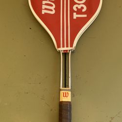 Wilson T300 Vintage Tennis Racquet w/ Zipper Cover Case