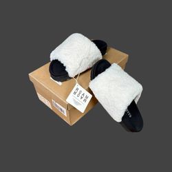 Roam Black Fuzzy Slide Sandals Faux White Shearling Black Footbed Sz 5.5 -6