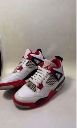 Jordan 4 Fire Red 7.5W