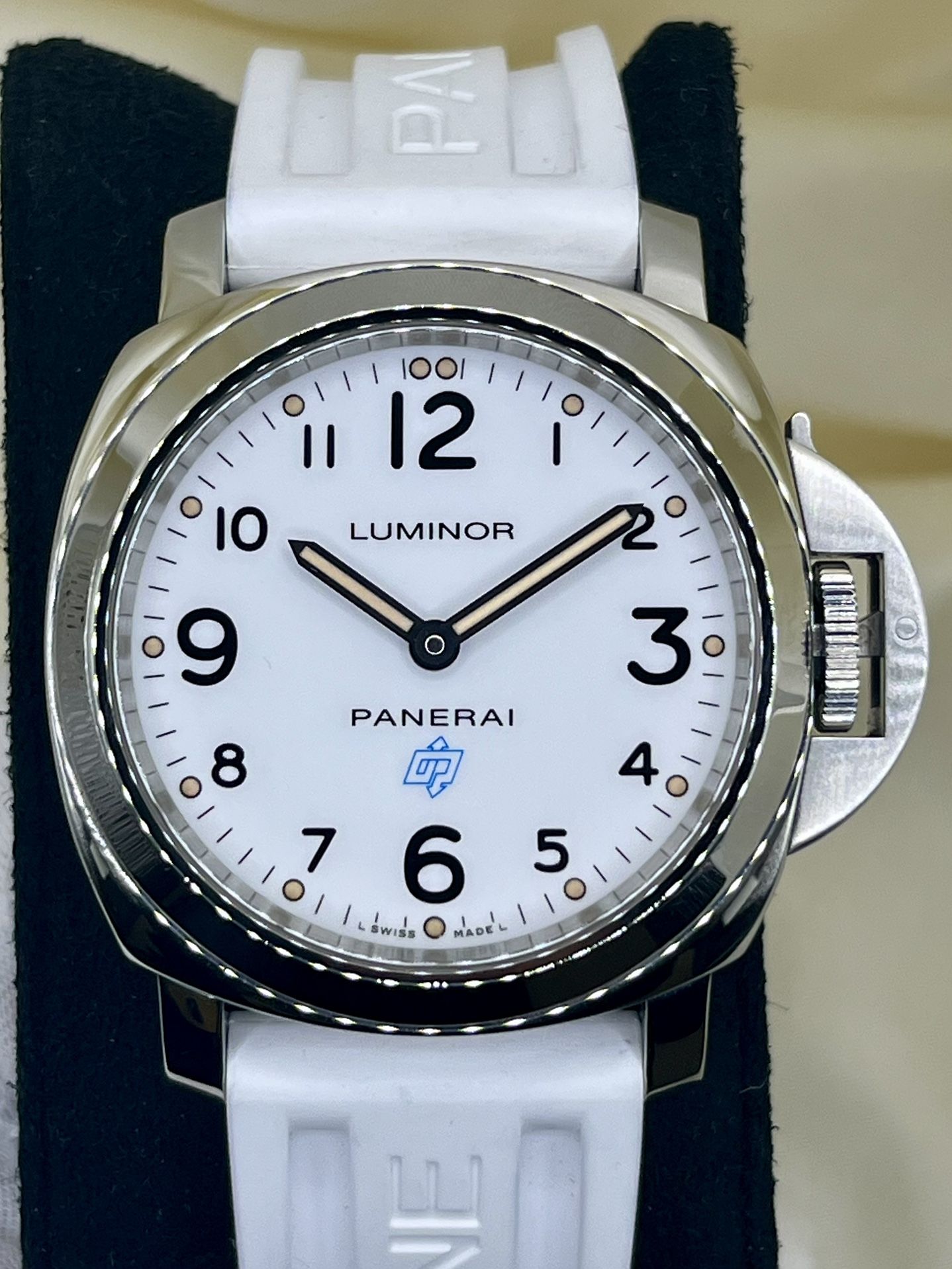 Panerai Luminor PAM00630 White Men’s Watch BOX & PAPERS