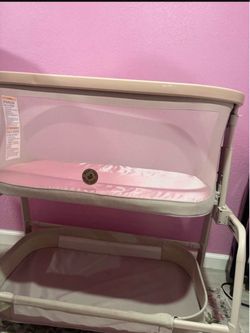 Maxi-Cosi Baby Bassinet with Storage