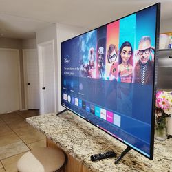 Samsung 55” Smart Tv UHD HDR 4k Excellent picture!