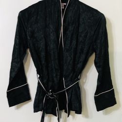 Victoria  Secret soft satin wrap robes  victoria secret print all over  black.M