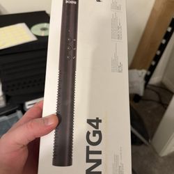 RØDE NTG4 Shotgun Microphone – Professional Video Mic