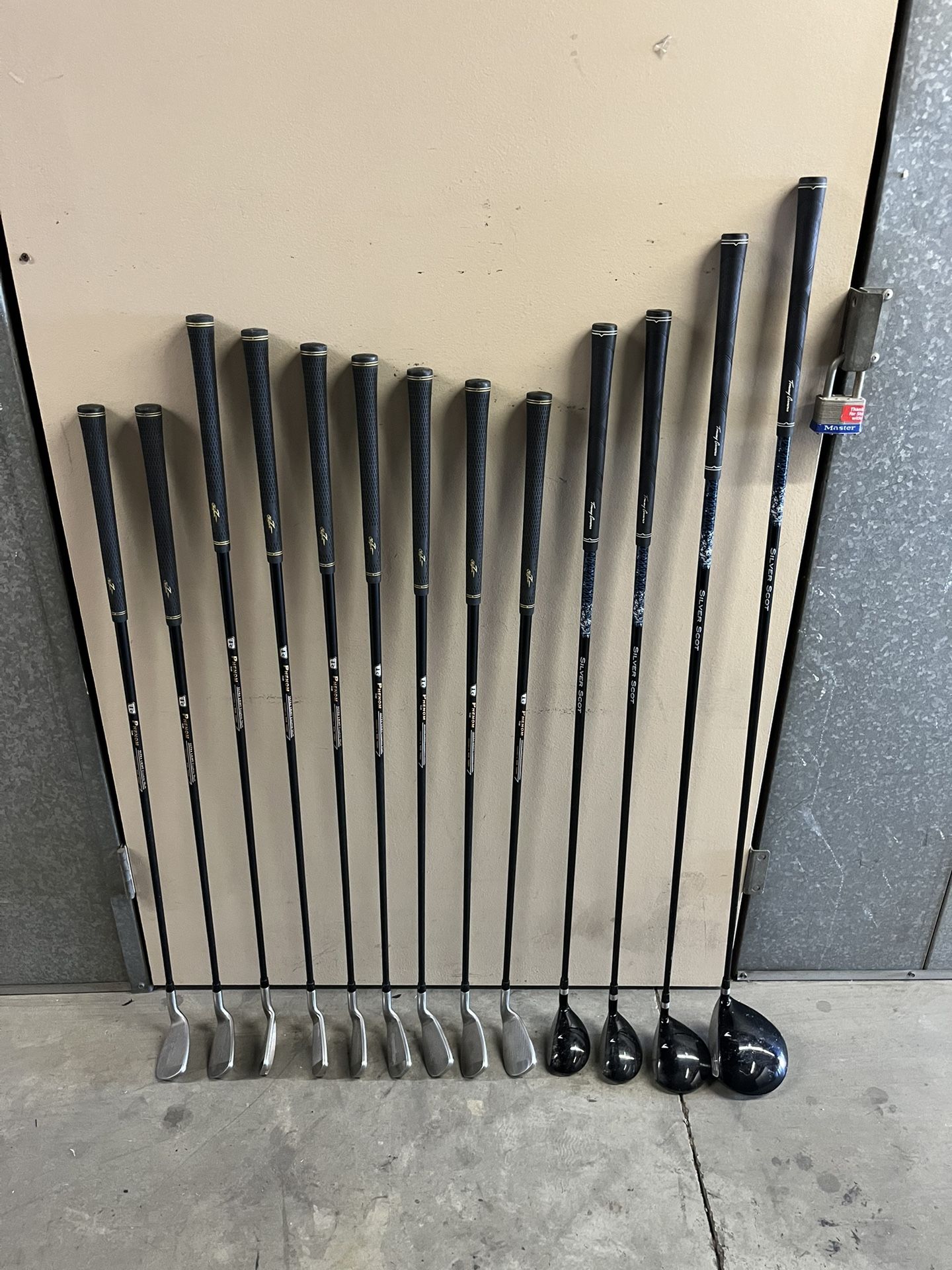 MEN'S LEFT HANDED GRAPHITE GOLF CLUBS - HYBRIDS - SET!