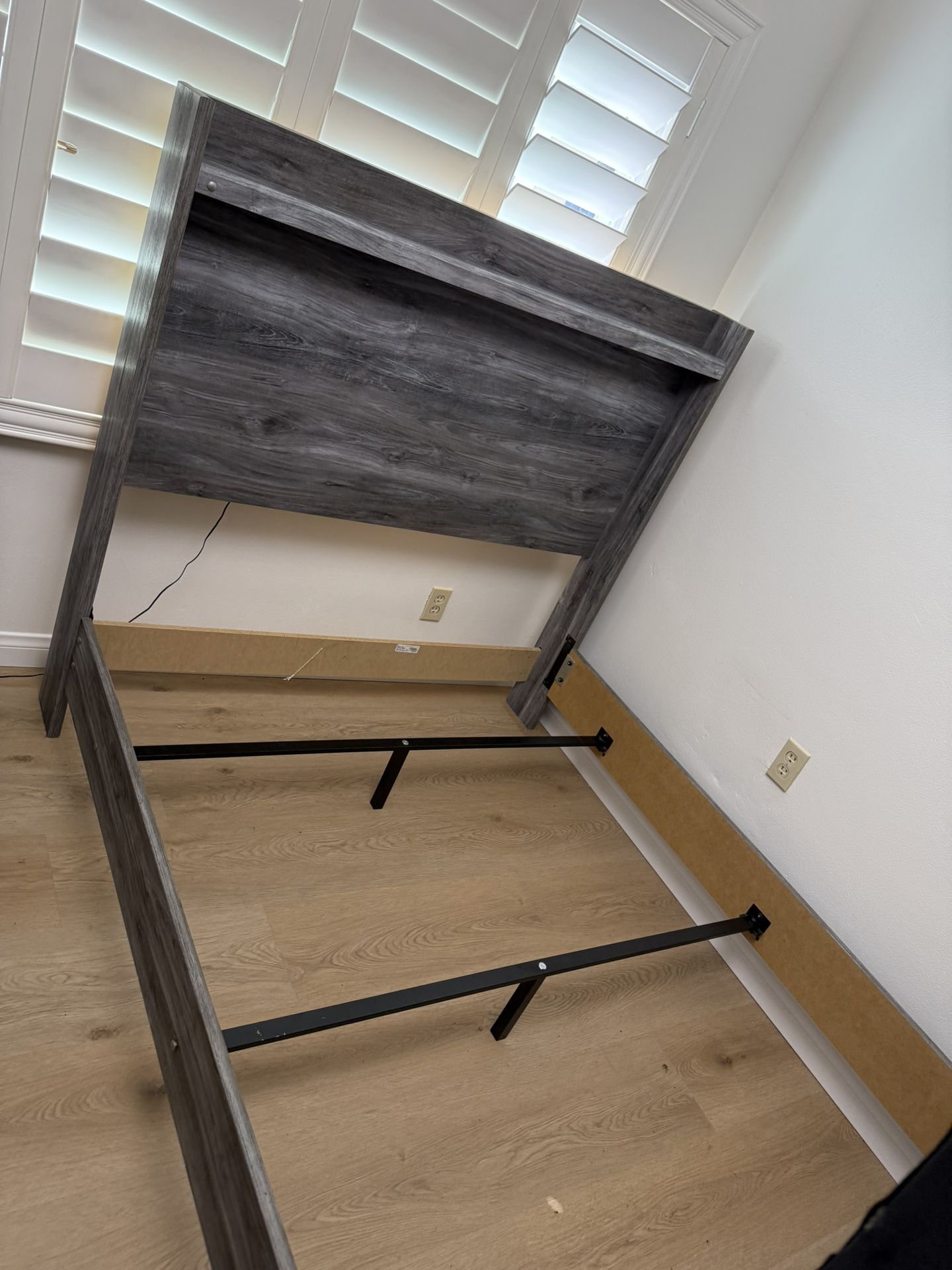 Bed Frame+ dresser+ small bed drawer