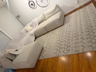 Modular sectional
