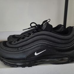 RARE Sz 10 - Nike Air Max 97 Black Anthracite Terry Cloth Men Pre Owned Good Condition Firm Price