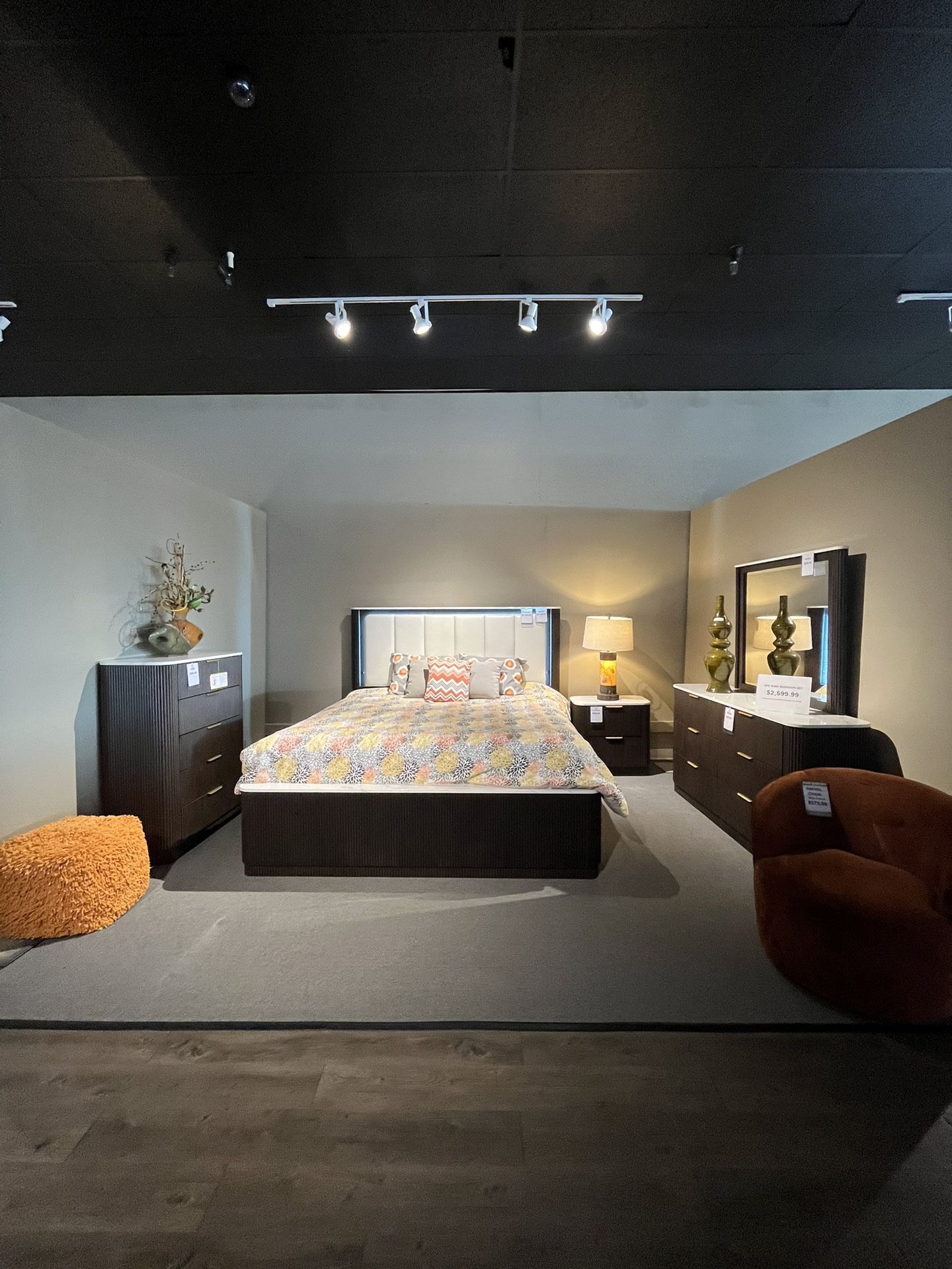 Expresso 4PC King Bedroom Set