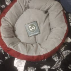 Donut Pet Bed For Small Pupps