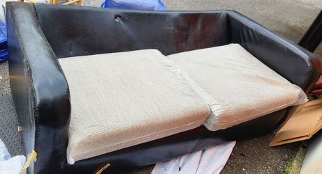 Sofa for sale. All Pillows included. Great Condition. Pick up only. CASH ONLY! Price is negotiable.