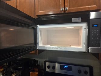 Whirlpool microwave