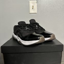 Air Jordan CMFT lows Size 11 Mens 
