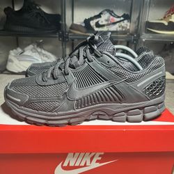 Size 10 - Nike Air Zoom Vomero 5 2023 Anthracite